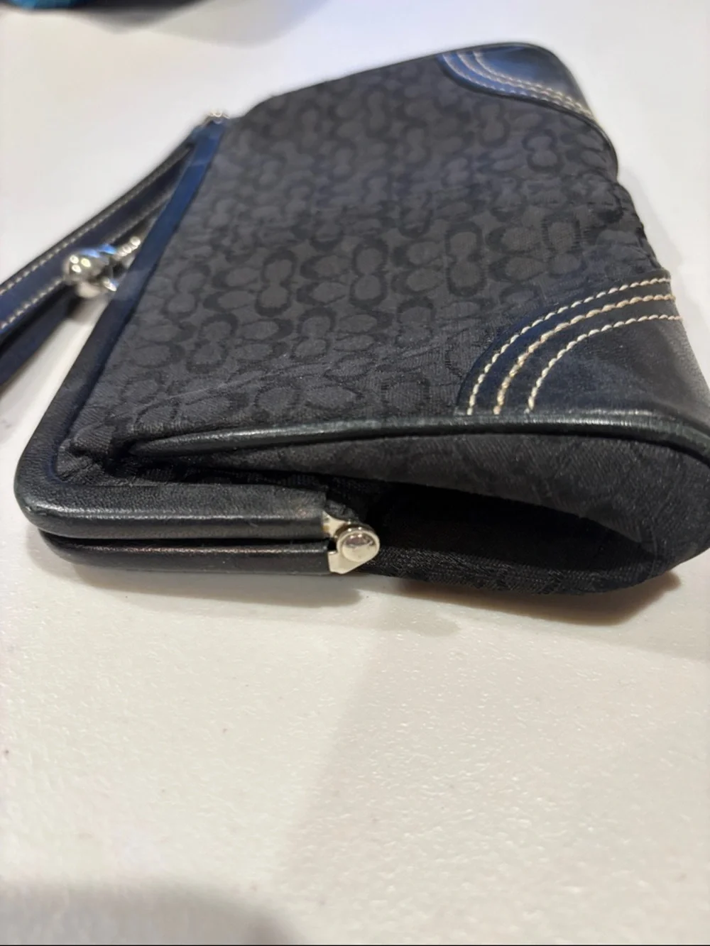 Coach - Vintage Soho Mini Signature jacquard kisslock wristet, purse. black
